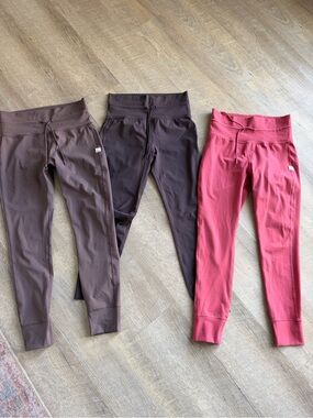 Bundle of 3 Vuori All Day Leggings